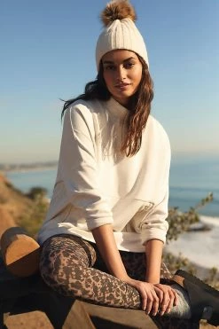 Coupon ✨ Varley Bay Sweatshirt IVORY ????