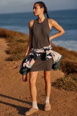 Promo ???? Spiritual Gangster Ring Back Triblend ???? Dress CARBON ????