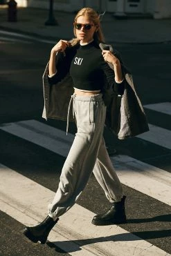 Top 10 ???? Year Of Ours Cropped Ski Sweater BLACK ???? -Sweaty Betty Shop unnamed file 153