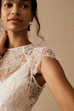 Buy ???? Amsale Lauretta Topper IVORY ???? -Sweaty Betty Shop unnamed file 2044