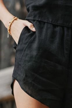 Outlet ???? Vitamin A Tallows Linen Shorts BLACK ???? -Sweaty Betty Shop unnamed file 2088