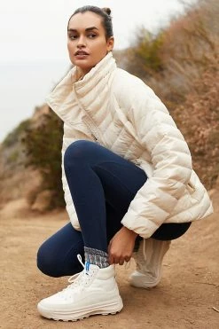 Best Sale ???? Varley Porter Lightweight Down Jacket OYSTER ????