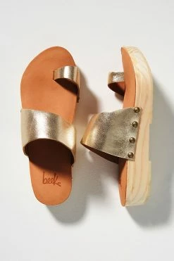 Brand new ???? Beek Tattler ???? Sandals SILVER ????