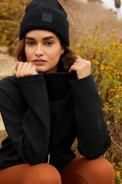 Wholesale ???? Varley Barton Gift Box ASSORTED ???? 2 Wholesale ???? Varley Barton Gift Box ASSORTED ???? -Sweaty Betty Shop unnamed file 274