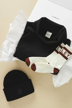 Wholesale ???? Varley Barton Gift Box ASSORTED ???? 4 Wholesale ???? Varley Barton Gift Box ASSORTED ???? -Sweaty Betty Shop unnamed file 276