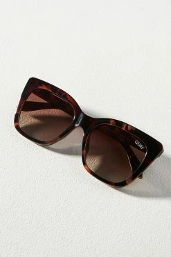 Cheapest ⭐ Quay Tag Me ???? Sunglasses BROWN ????