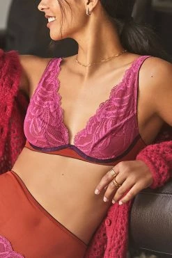 Best Pirce ???? Dora Larsen Alba Lace High Apex Underwire Bra MEDIUM PINK ???? 2 Best Pirce ???? Dora Larsen Alba Lace High Apex Underwire Bra MEDIUM PINK ???? -Sweaty Betty Shop unnamed file 3080
