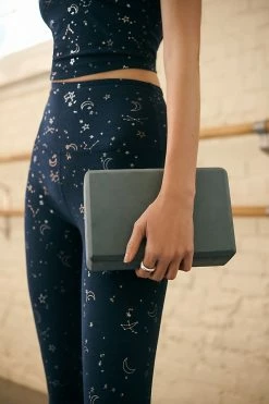 Best deal ???? Beyond Yoga Softshine High-Waisted Midi Leggings NAVY ???? -Sweaty Betty Shop unnamed file 335