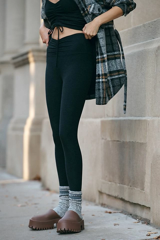 Beyond Yoga Spacedye Centered Midi Leggings Promo ???? Beyond Yoga Spacedye Centered Midi Leggings BLACK ???? -Sweaty Betty Shop unnamed file 359