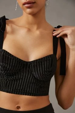 Promo ???? By Anthropologie Velvet Corset BLACK ???? -Sweaty Betty Shop unnamed file 3633