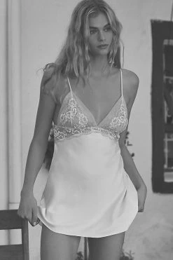 Top 10 ???? Flora Nikrooz Rosa Chemise IVORY ???? -Sweaty Betty Shop unnamed file 3720