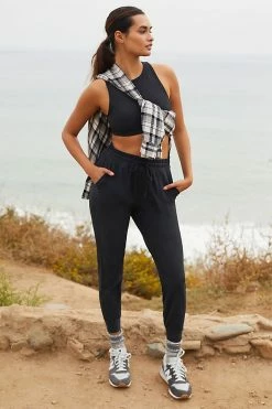 Promo ???? Beyond Yoga Spacedye Commuter Midi Joggers BLACK ???? 4 Promo ???? Beyond Yoga Spacedye Commuter Midi Joggers BLACK ???? -Sweaty Betty Shop unnamed file 394