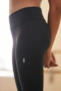 Brand new ⌛ Free People Movement Zen Again Flare Pants BLACK ⭐ -Sweaty Betty Shop unnamed file 399