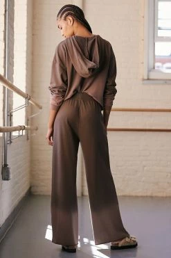 Brand new ???? Electric & Rose Yvonne Pants BROWN ✨ 2 Brand new ???? Electric & Rose Yvonne Pants BROWN ✨ -Sweaty Betty Shop unnamed file 473