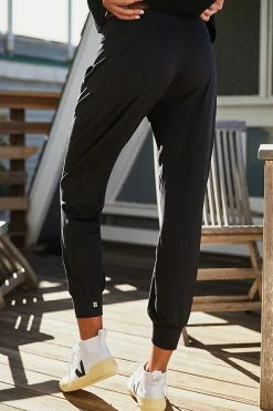 Buy ✨ Sweaty Betty Gary Yoga Joggers BLACK ???? 3 Buy ✨ Sweaty Betty Gary Yoga Joggers BLACK ???? -Sweaty Betty Shop unnamed file 570