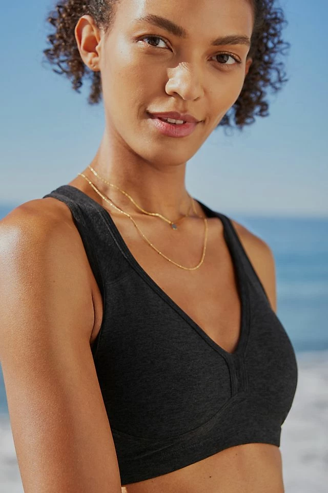 Beyond Yoga Lift Your Spirits Sports Bra Hot Sale ???? Beyond Yoga Lift Your Spirits Sports Bra DARKEST NIGHT ???? -Sweaty Betty Shop unnamed file 615