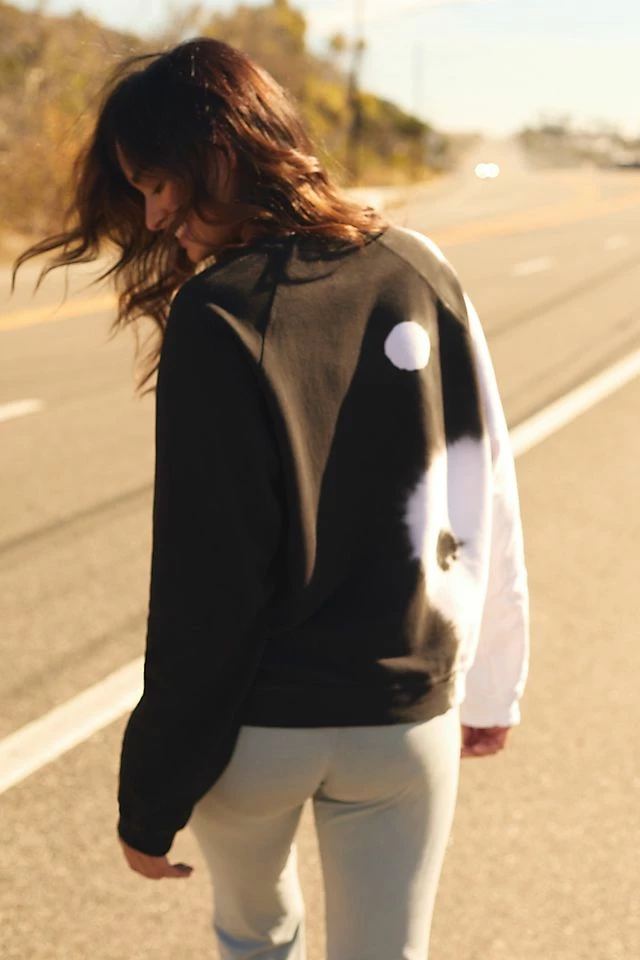 Electric & Rose Ronan Pullover Sweatshirt Wholesale ???? Electric & Rose Ronan Pullover Sweatshirt BLACK ❤️ -Sweaty Betty Shop unnamed file 65