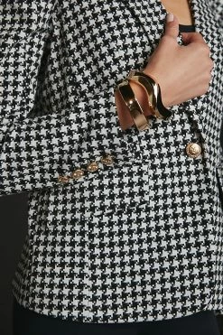 Hot Sale ❤️ Walter Baker Gianna Blazer BLACK MOTIF ✨ -Sweaty Betty Shop unnamed file 770