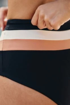 Brand new ???? LSPACE Portia High-Waist ???? Bikini Bottoms BLACK ???? 2 Brand new ???? LSPACE Portia High-Waist ???? Bikini Bottoms BLACK ???? -Sweaty Betty Shop unnamed file 887